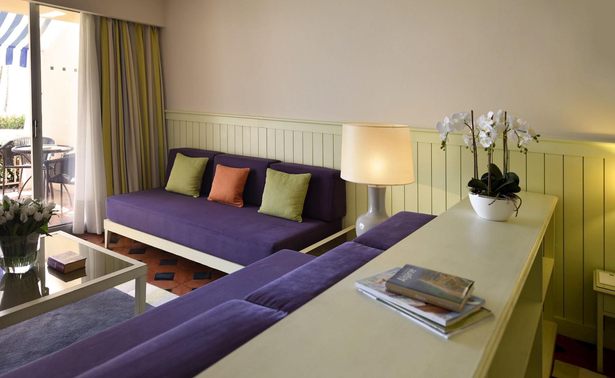 فندق الجارف كازينو بورتيماو المظهر الخارجي الصورة A room at the hotel
