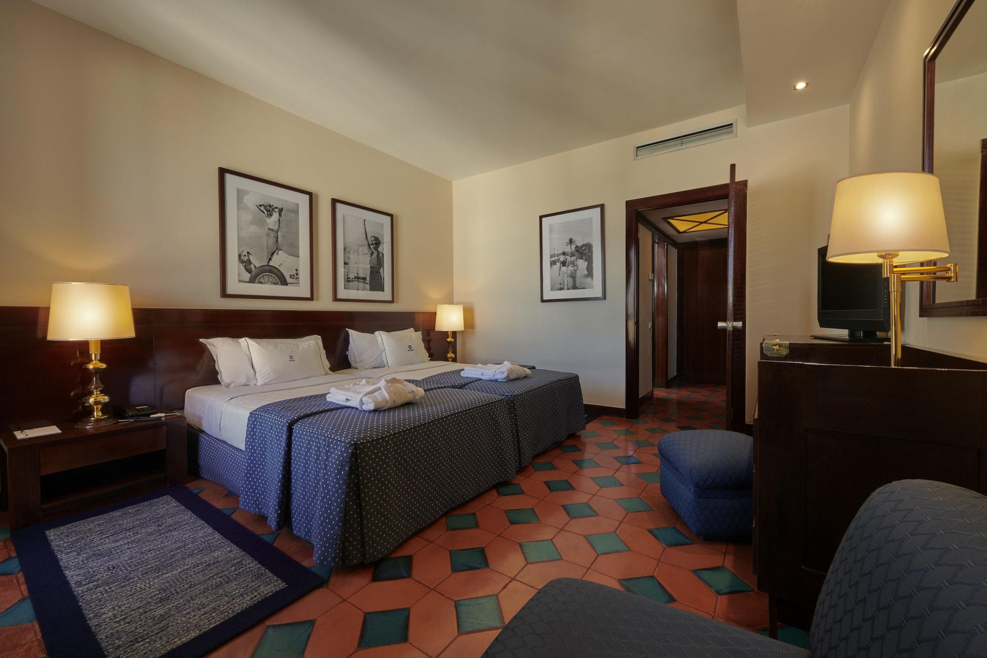 فندق الجارف كازينو بورتيماو المظهر الخارجي الصورة A room at the hotel