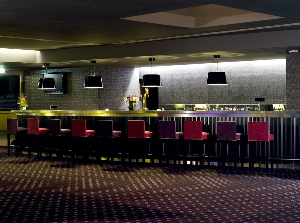 فندق الجارف كازينو بورتيماو المظهر الخارجي الصورة The bar at the 1967